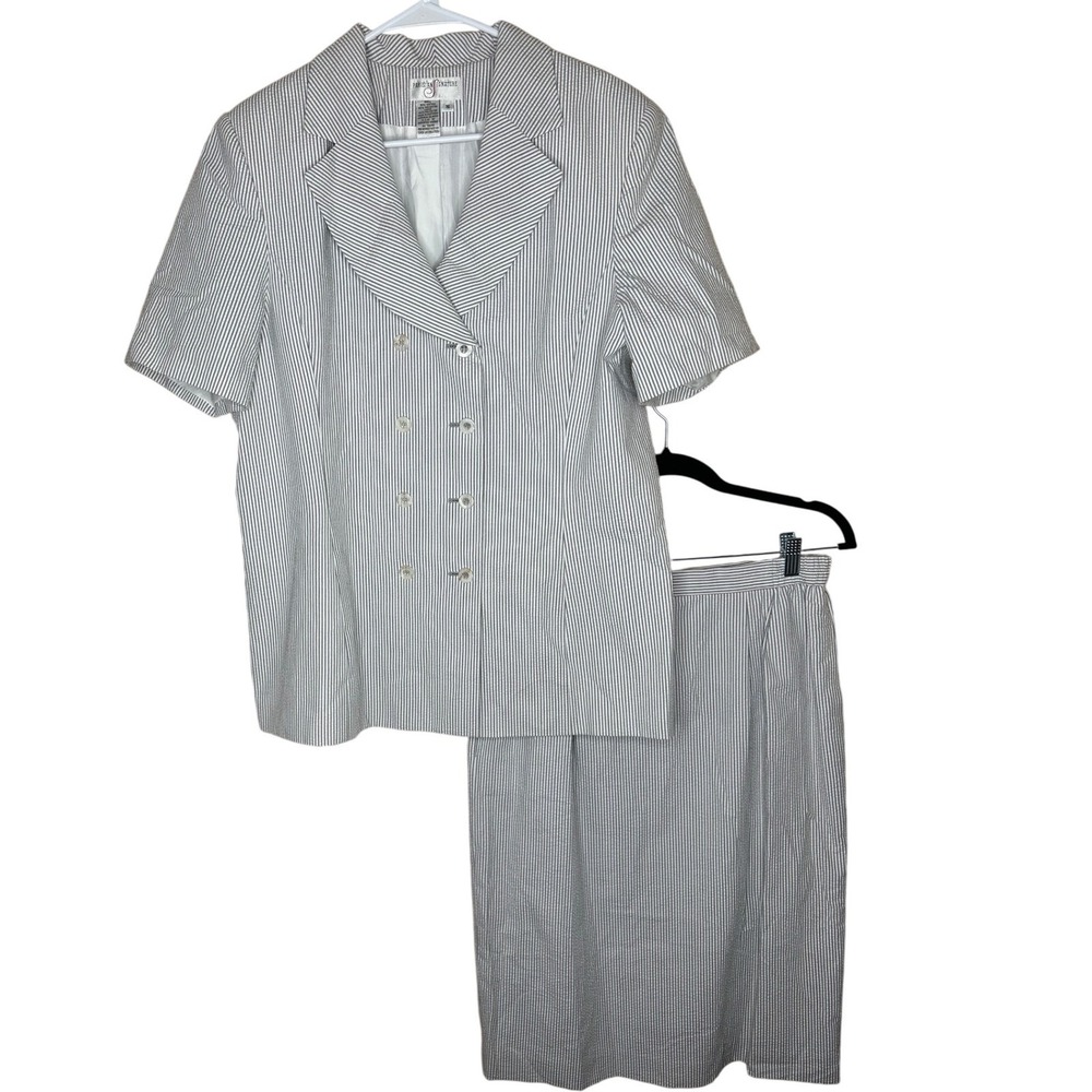 Parisian Signature Seersucker Skirt Suit Blue White Striped Short Sleeve 16 VTG